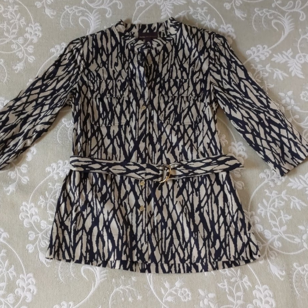 Dana Buchman button down blouse.